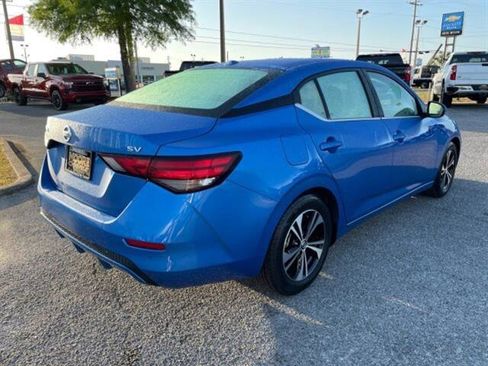 Used 2023 Nissan Sentra SV w/ Trunk Package image 7