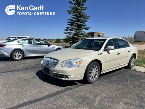 Used 2011 Buick Lucerne CXL FWD image 1