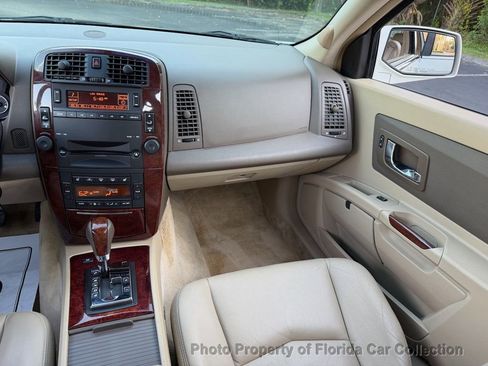 Used 2006 Cadillac SRX w/ Drivers Level One Package image 12