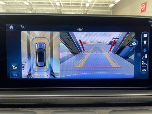 Used 2024 Mercedes-Benz GLE 450 4MATIC image 10