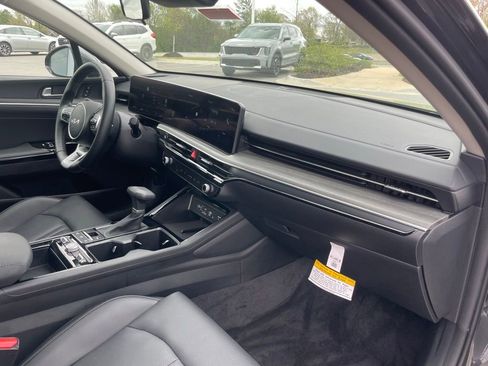 New 2025 Kia K5 EX FWD image 32