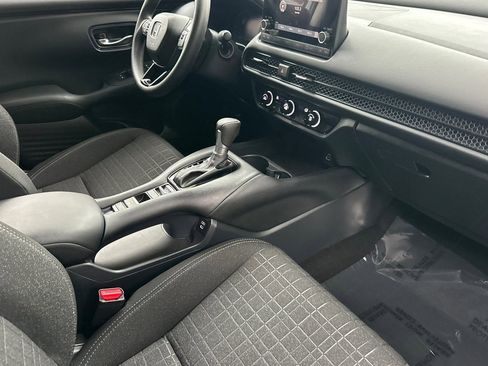 Used 2025 Honda HR-V LX image 31