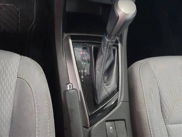 Used 2015 Toyota Corolla LE FWD image 12