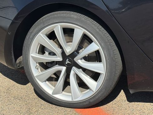Used 2018 Tesla Model 3 AWD/4WD image 19