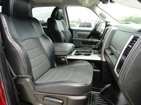 Used 2019 RAM 1500 Lone Star AWD/4WD image 8