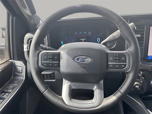 New 2025 Ford F250 Lariat w/ FX4 Off-Road Package image 11