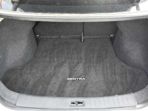 Used 2014 Nissan Sentra SR w/ SR Driver Package image 32