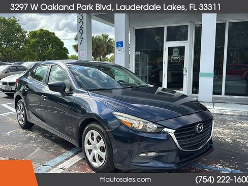 Used 2018 MAZDA MAZDA3 Sport FWD image 3