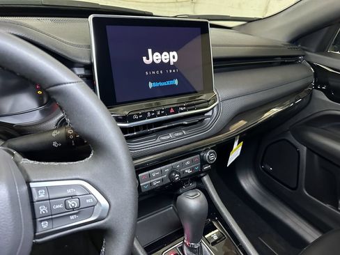New 2026 Jeep Compass Limited w/ Sun, Sound & Navigation Group AWD/4WD image 30
