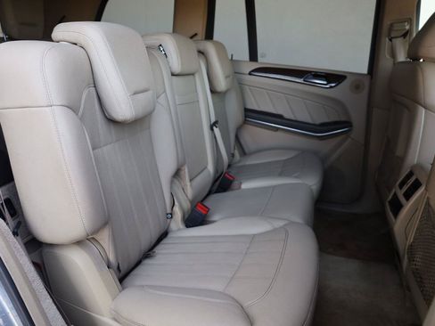 Used 2014 Mercedes-Benz GL 450 4MATIC image 26