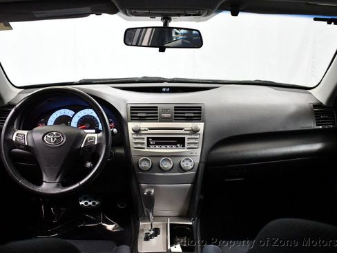 Used 2010 Toyota Camry FWD image 27
