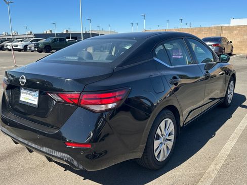 Certified 2024 Nissan Sentra S FWD image 5