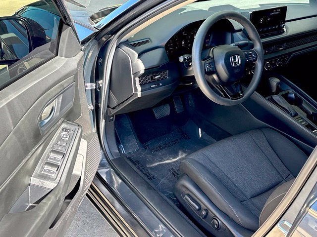 Used 2024 Honda Accord EX image 10