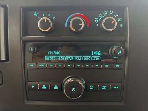 New 2025 Chevrolet Express 3500 Work Van w/ Power Convenience Package image 15