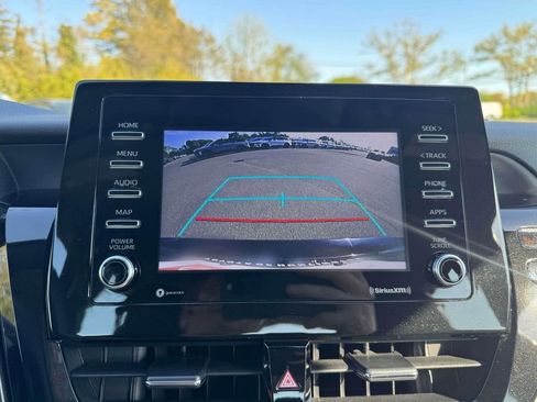 Used 2022 Toyota Camry LE FWD image 30