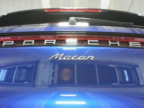 New 2026 Porsche Macan AWD/4WD image 37