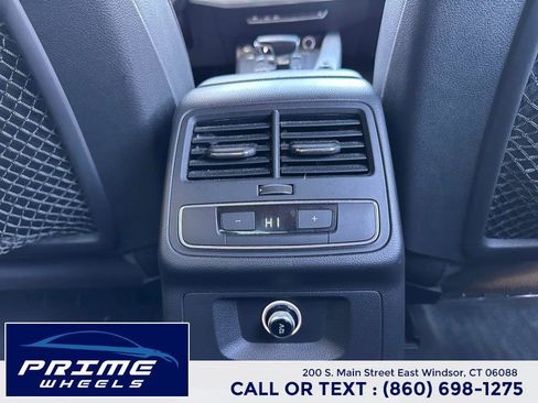 Used 2017 Audi A4 2.0T Premium image 18