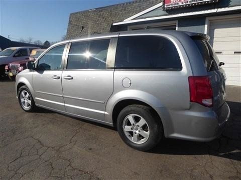 Used 2013 Dodge Grand Caravan SXT FWD image 8
