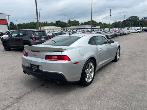Used 2015 Chevrolet Camaro LT RWD image 3