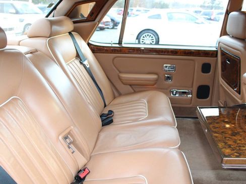 Used 1991 Rolls-Royce Silver Spur II image 32