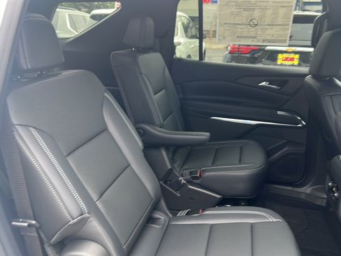 New 2026 Chevrolet Traverse LT w/ Midnight/Sport Edition AWD/4WD image 15