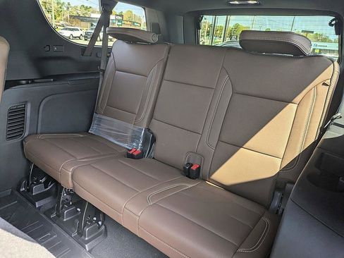 New 2026 Chevrolet Suburban High Country AWD/4WD image 28