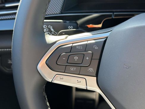 New 2026 Volkswagen Atlas Cross Sport SEL Premium R-Line image 22