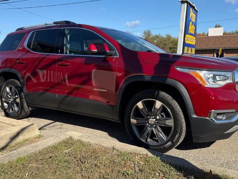 Used 2019 GMC Acadia SLT image 4