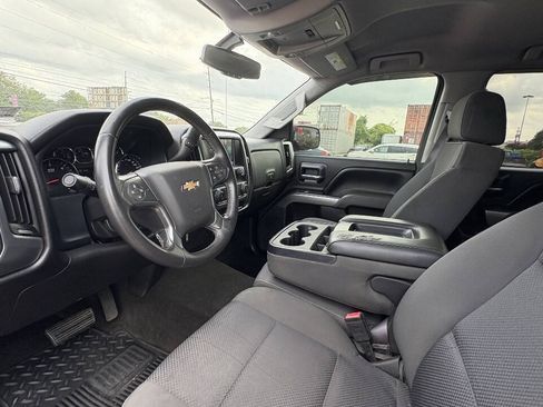 Used 2017 Chevrolet Silverado 1500 LT w/ All Star Edition AWD/4WD image 4
