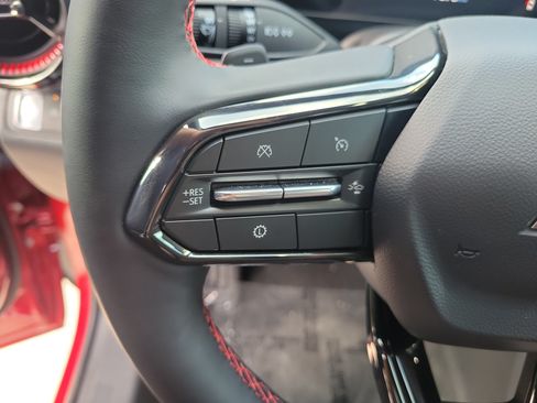 Used 2026 Chevrolet Equinox RS w/ Safety and Technology Package FWD image 27