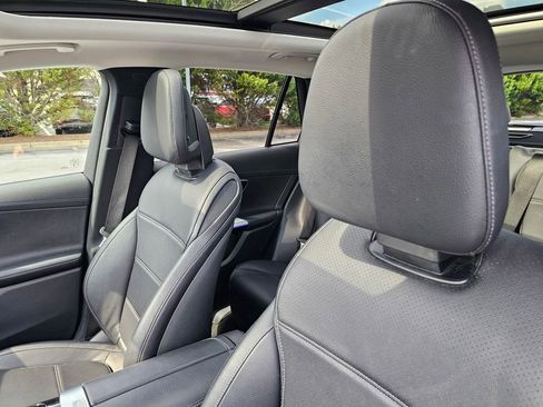 Used 2023 Mercedes-Benz GLC 300 4MATIC image 16