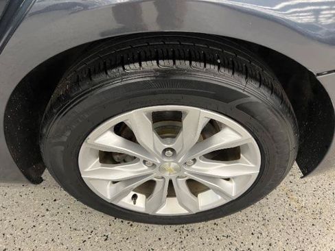 Used 2019 Chevrolet Malibu LT FWD image 37