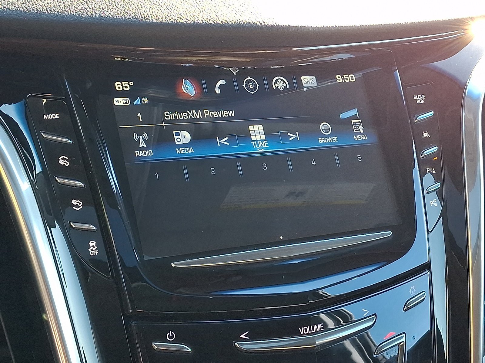 Used 2020 Cadillac Escalade Luxury AWD/4WD image 20