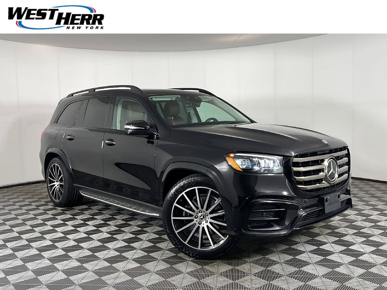 Used 2024 Mercedes-Benz GLS 580 4MATIC image 1