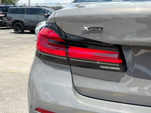 Used 2021 BMW 530i xDrive w/ Premium Package AWD/4WD image 10