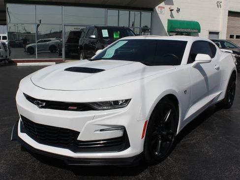 Used 2021 Chevrolet Camaro SS RWD image 2