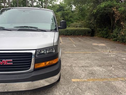 Used 2023 GMC Savana 2500 w/ Driver Convenience Package RWD image 19