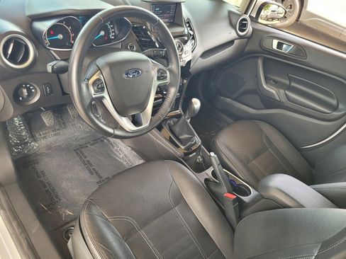 Used 2014 Ford Fiesta Titanium FWD image 16