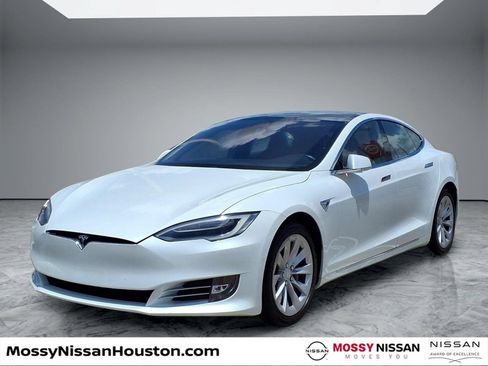 Used 2017 Tesla Model S 100D AWD/4WD image 4
