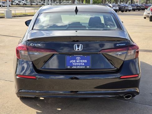 Used 2025 Honda Civic Sport image 8