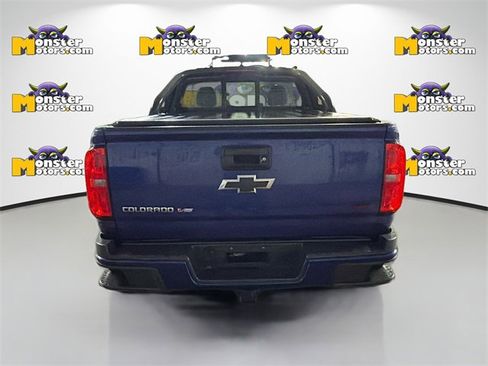 Used 2017 Chevrolet Colorado Z71 image 5