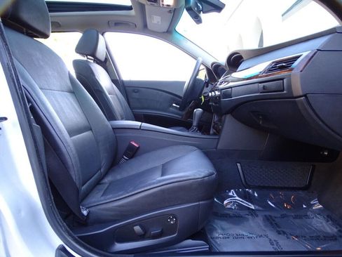 Used 2007 BMW 530xi Wagon image 52