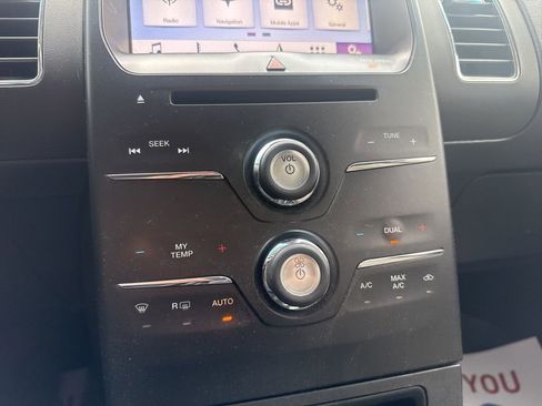 Used 2019 Ford Flex SEL w/ Equipment Group 202A AWD/4WD image 30