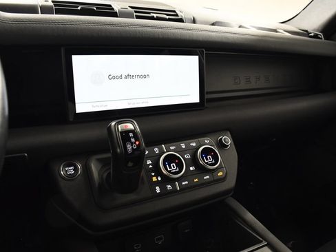 Used 2023 Land Rover Defender 110 X-Dynamic SE AWD/4WD image 32