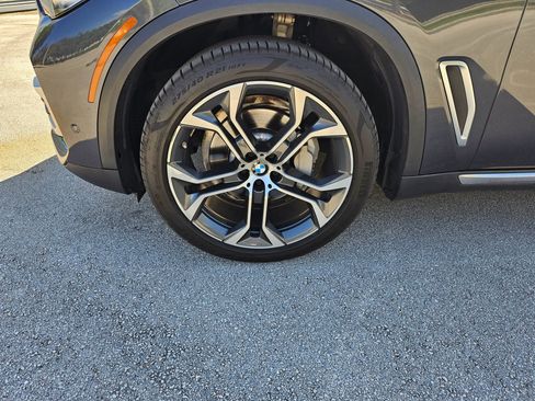 Used 2021 BMW X5 sDrive40i w/ Premium Package image 28