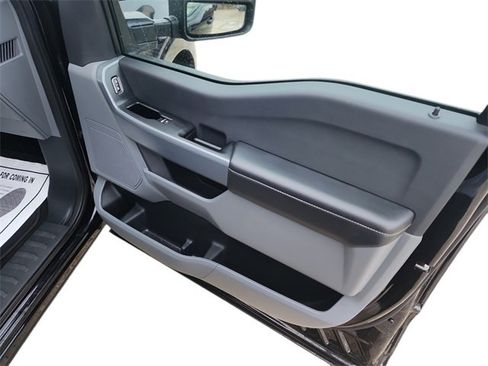 Used 2023 Ford F150 XLT w/ Trailer Tow Package image 12