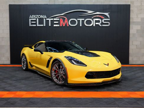 Used 2016 Chevrolet Corvette Z06 w/ 2LZ Preferred Equipment Group RWD image 2