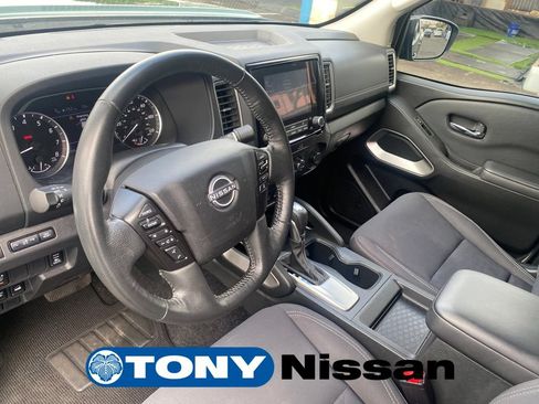 Used 2023 Nissan Frontier SV w/ Technology Package AWD/4WD image 31