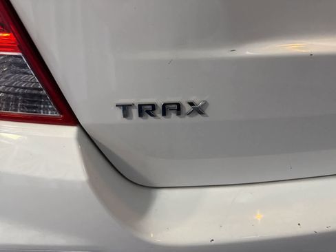 Used 2018 Chevrolet Trax LS image 12
