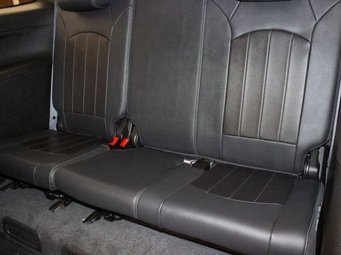 Used 2013 GMC Acadia SLT image 19